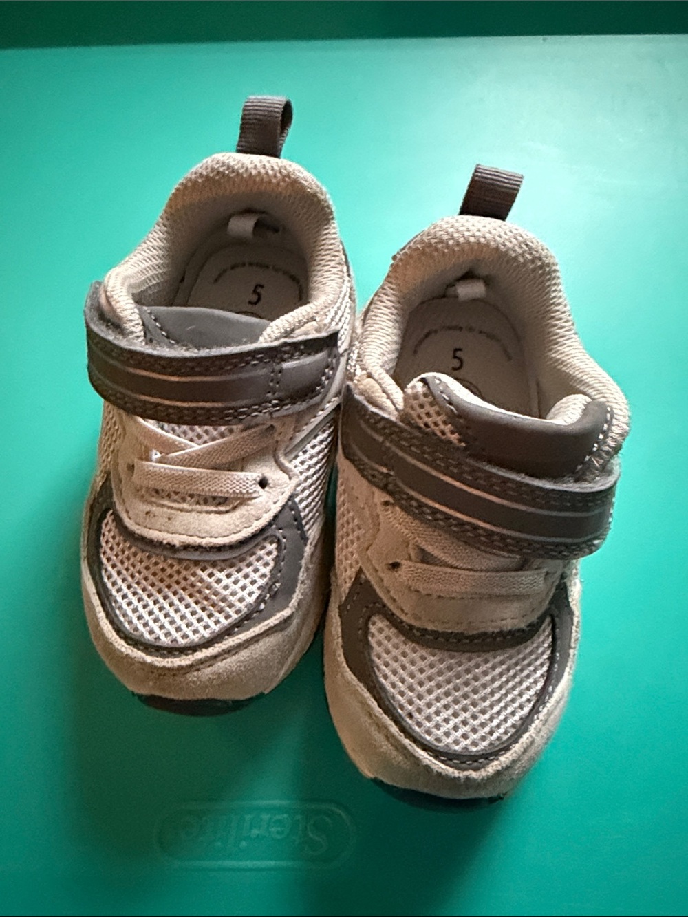 Kids Neutral Beige and Gray Mesh Sneakers - Size 5